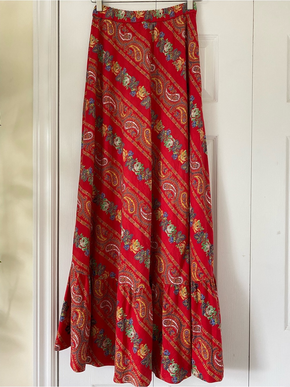Lanz Original Vintage ‘60s Red Paisley Floral Print Maxi Skirt Boho Prairie Farm